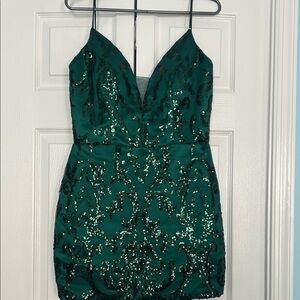 Elegant Green Sequin Dress